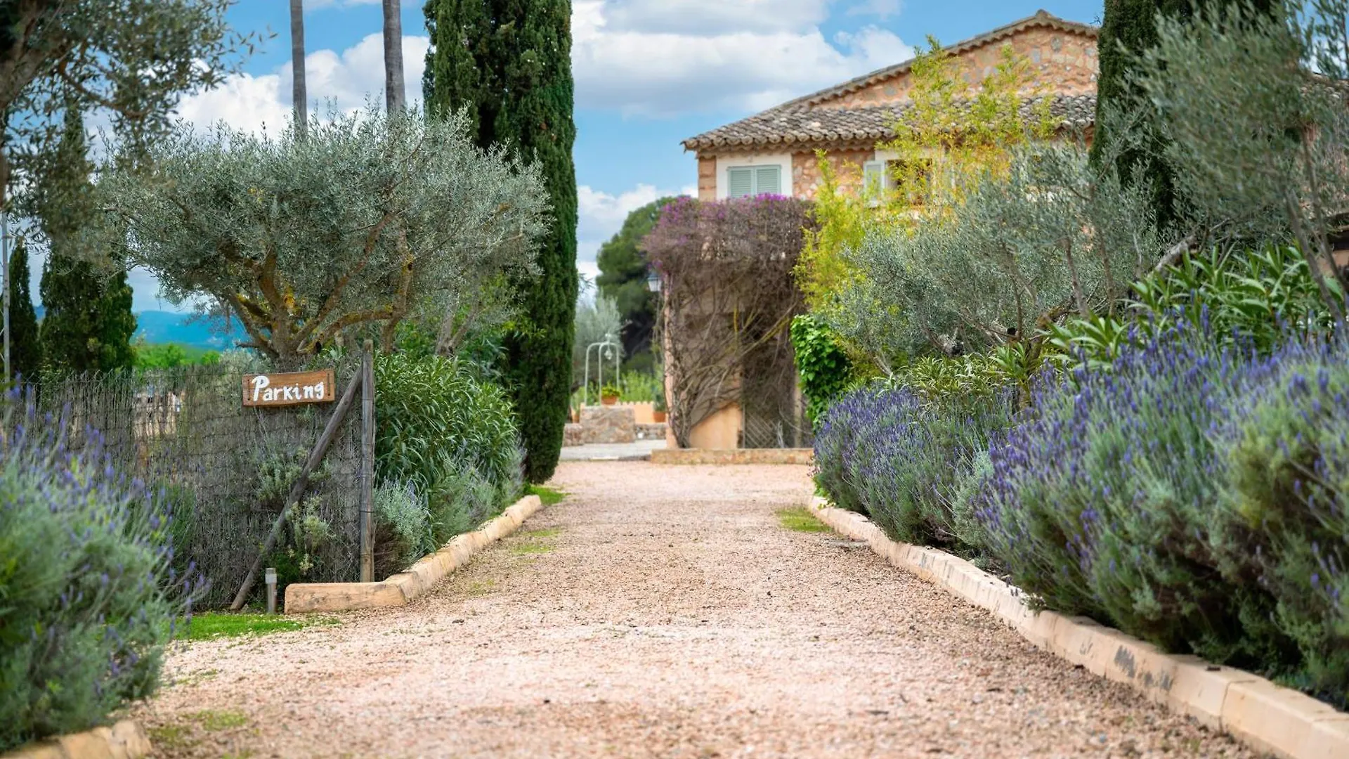 Agroturismo Son Bauzanet Establiments